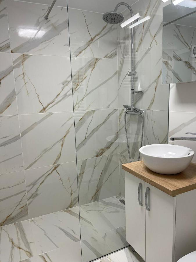 Angels Apartment 2 Oradea Zewnętrze zdjęcie
